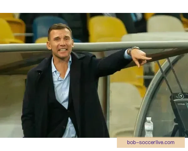 阿莫鲁索直言这是一场糟糕却关键的比赛仅三人表现值得认可引发热议